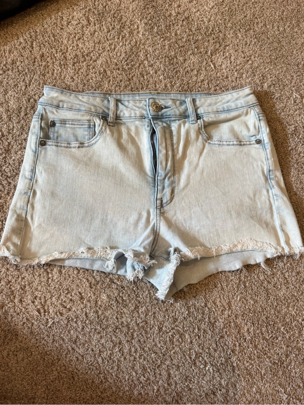 American Eagle Super High Rise Shortie Light Wash Denim Women's Cutoff Shorts